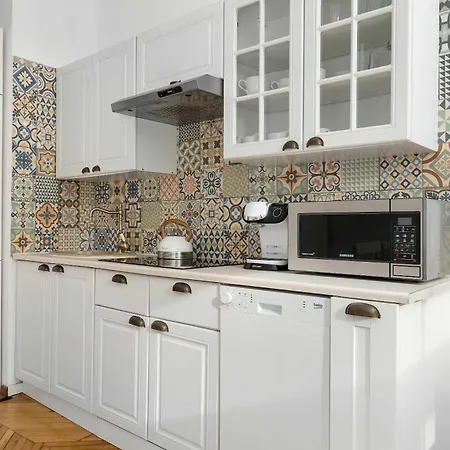 Atmospheric Close To The Vistula Boulevards By Renters