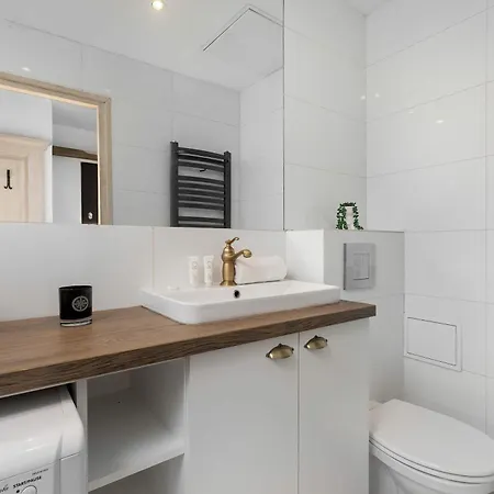 Appartamento Atmospheric Close To The Vistula Boulevards By Renters Cracovia